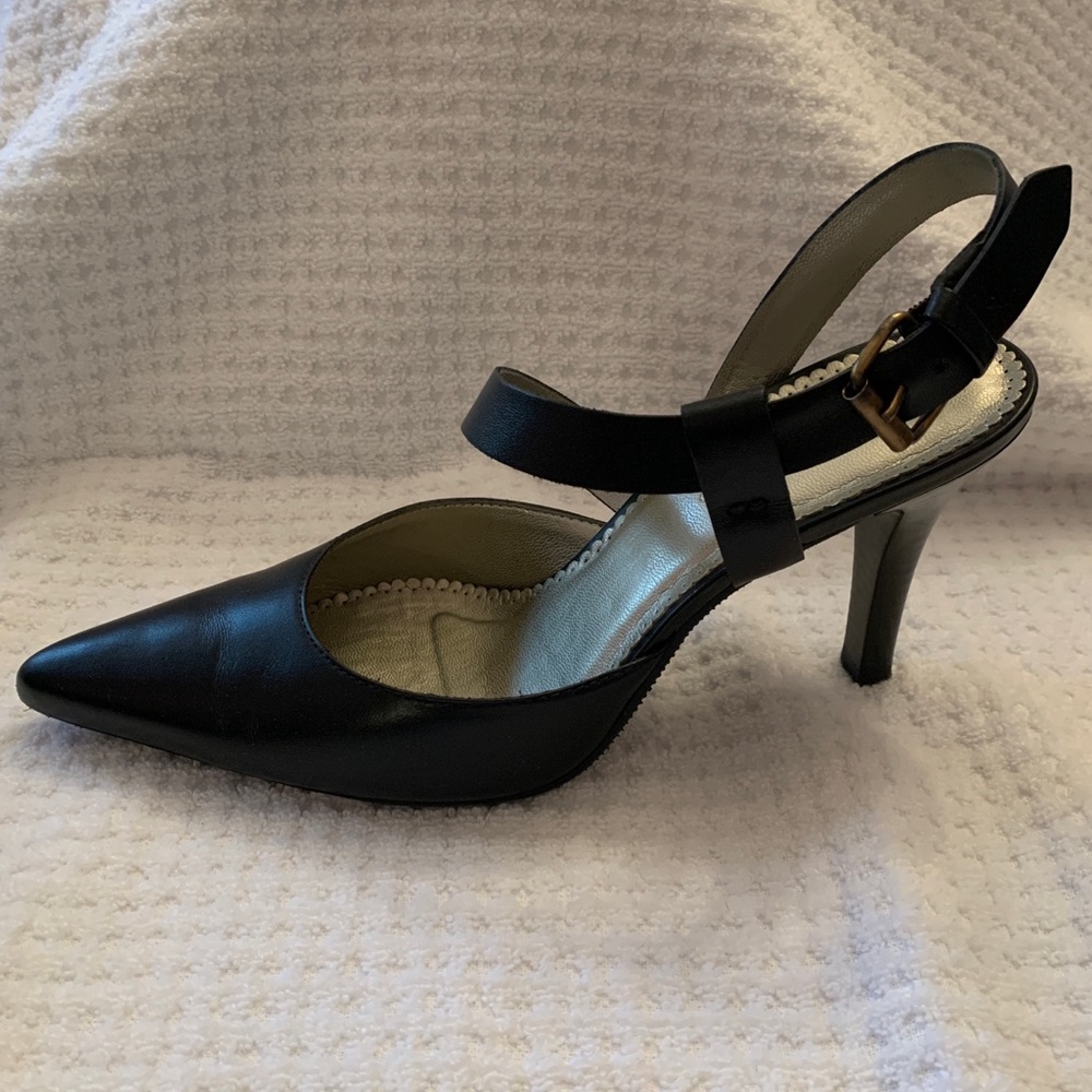 UNISA Sexy black strappy pump.